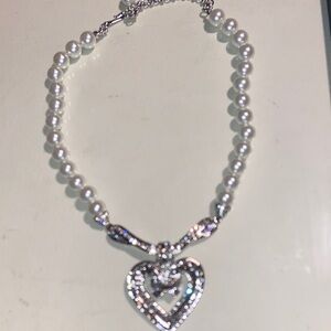 Elegant Silver Heart Pendant Pearl Necklace